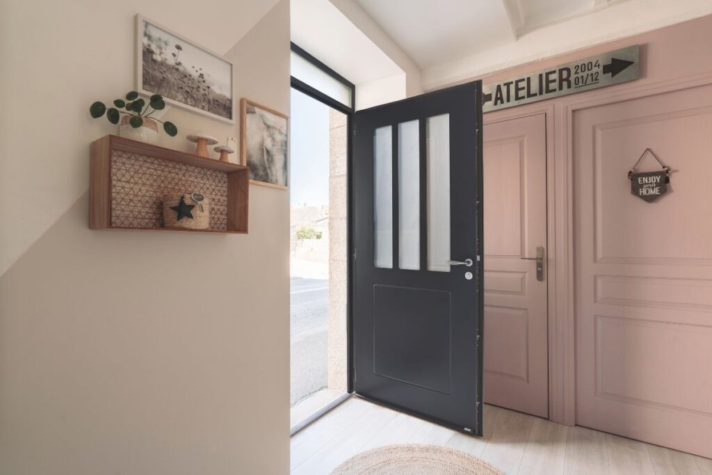 Porte d’entrée en Acier 7016 modèle ARTI chez AMPC Solutions